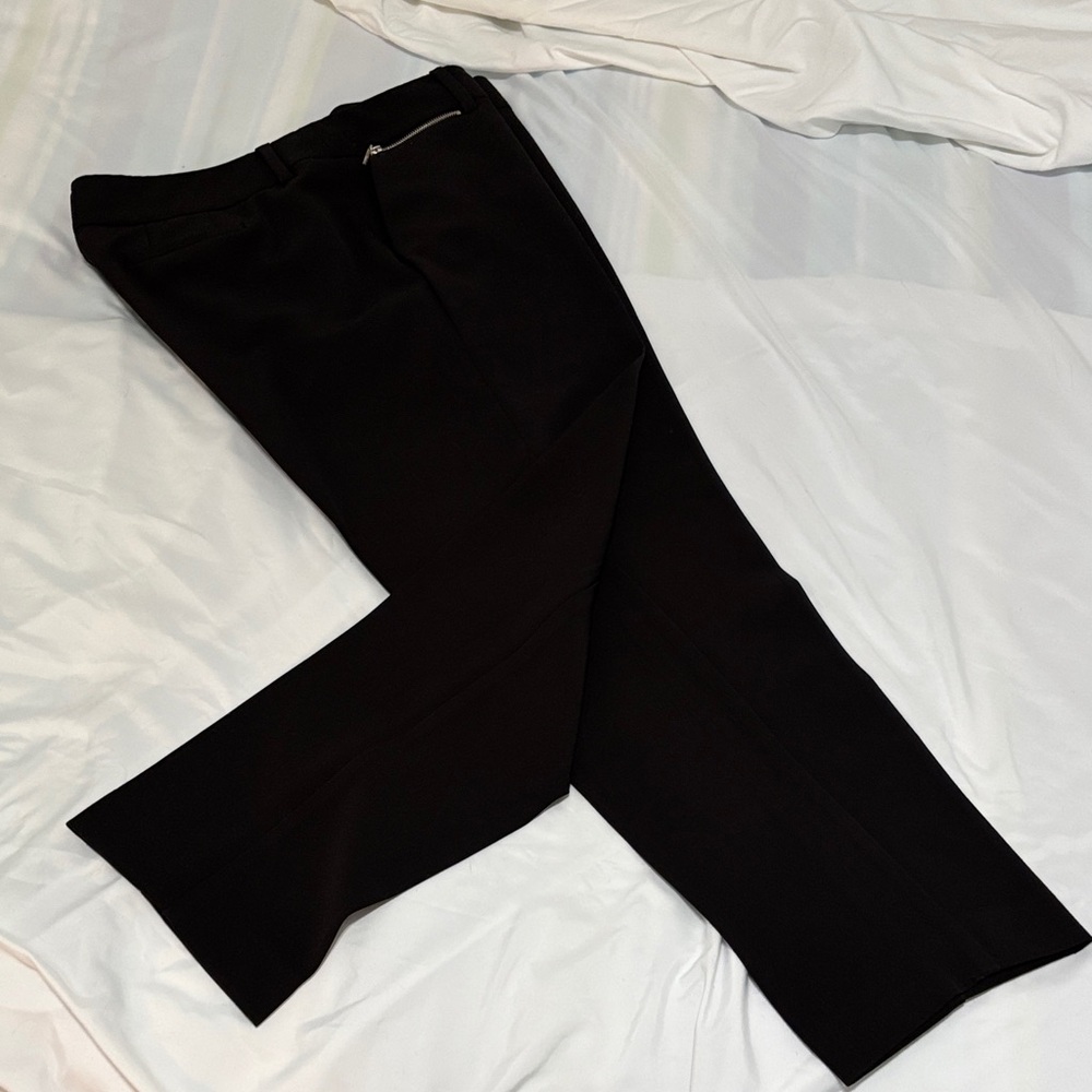 Zac & Rachel Black Pleated Cropped Trousers